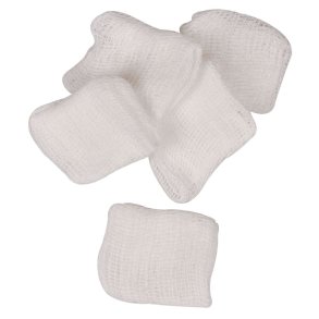 Gazetampon, M�lnlycke, 3, 3x2,5cm, hvid, flad, steril *Denne vare tages ikke retur*